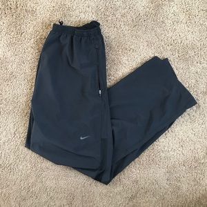 BLACK RUNNING DRIFIT SWEATPANTS (MENS)